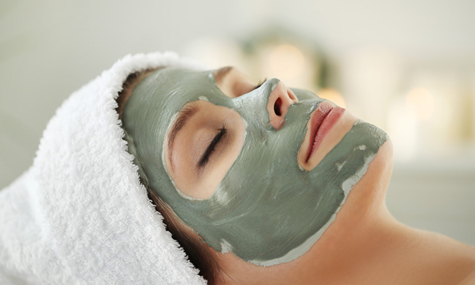Cilt Lekeleri İ&ccedil;in Maske ile Tedavi