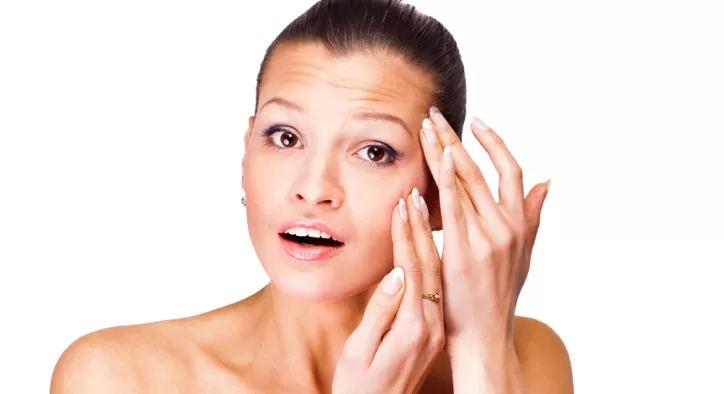 Cilt Lekeleri ile Savaşta Lazer mi Kimyasal Peeling mi?